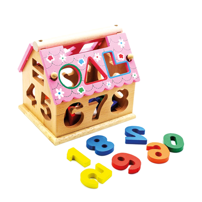بيت الأرقام والأشكال الخشبي التفاعلي