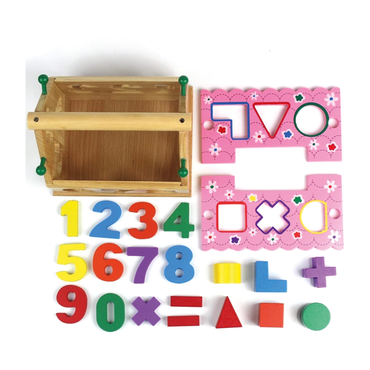 بيت الأرقام والأشكال الخشبي التفاعلي